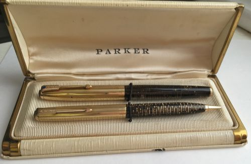 Vintage Parker Vacumatic Fountain Pen and Pencil Set from the Early 1940s