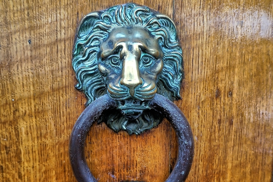 The Importance of Patina When Investing in Antiques