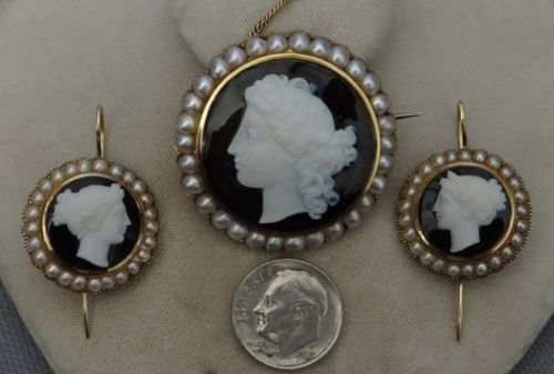 Victorian Hardstone Cameo Demi-Parure with Split Pearls in Gold