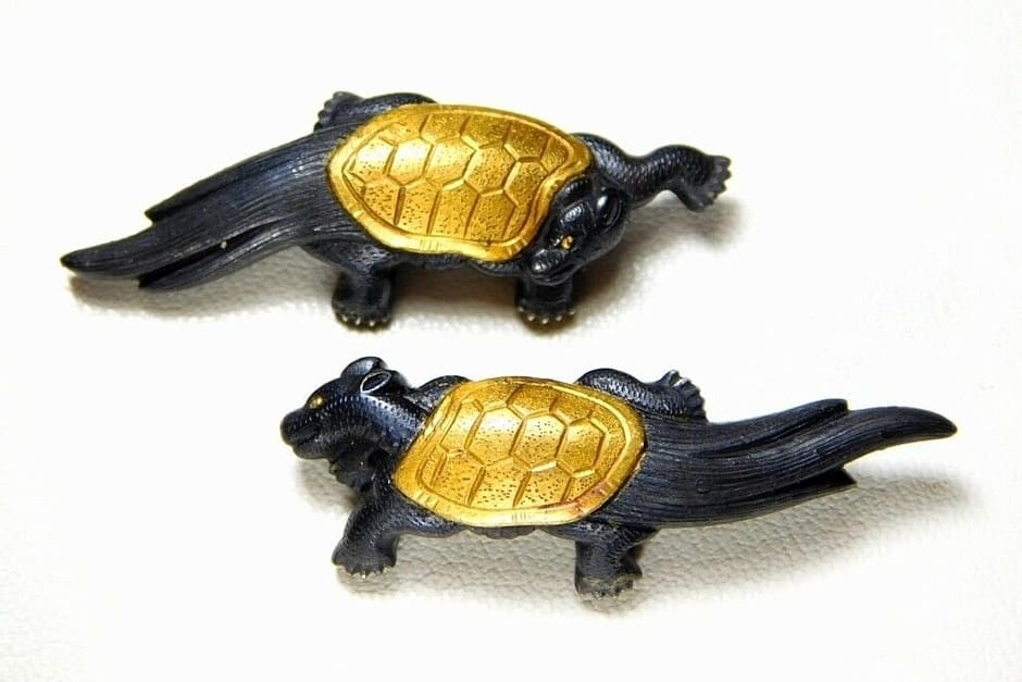 19th Century Japanese Turtle Kinko Menuki