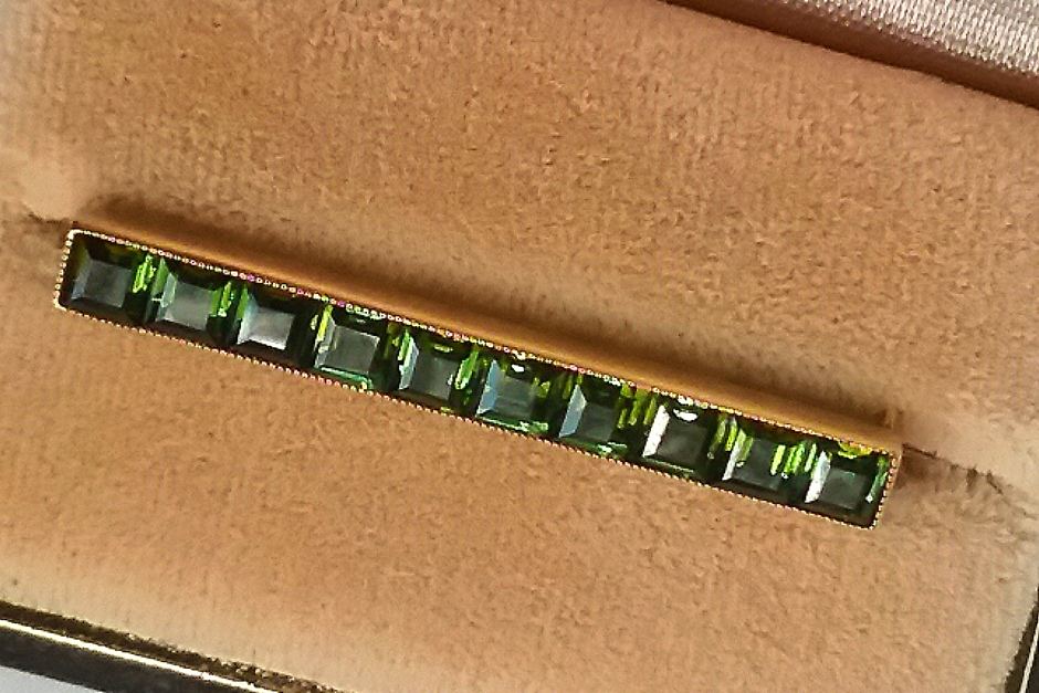 Antique Brooches & Pins - A Dazzling Past